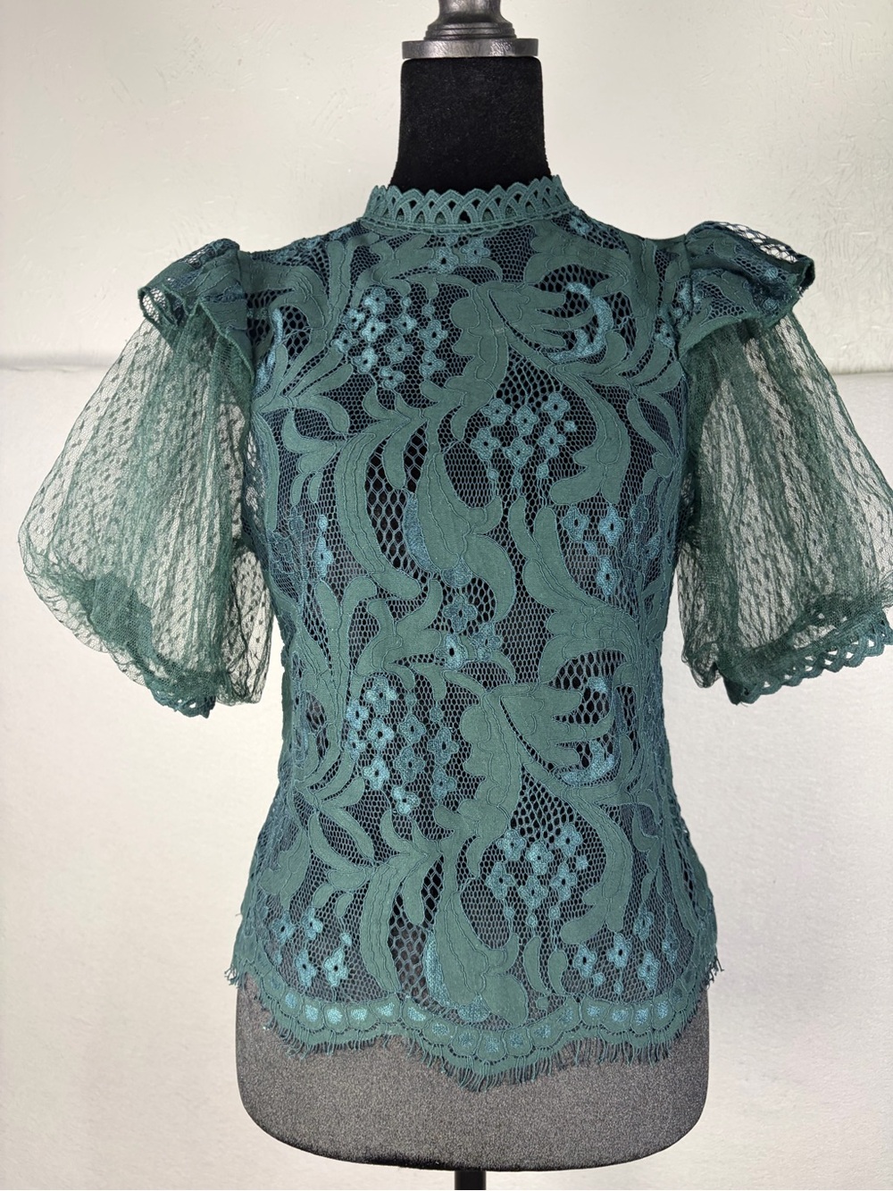 Peach Emerald Green Sheer Crochet Lace Puff Sleeve Top - Size Small
